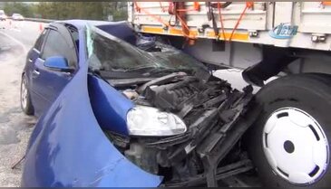 Bursa'da saman yüklü TIR'ın altına girdi: 1 ölü, 3'ü çocuk 5 yaralı