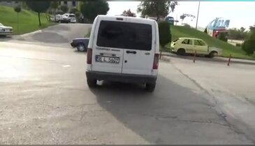 Bursa'da aracını stop etmeden park edince hayatının şokunu yaşadı
