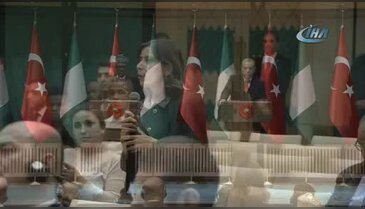 Cumhurbaşkanı Recep Tayyip Erdoğan: "İstifalarını kısa zamanda vereceklerine inanıyorum"