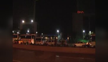 Ankara Büyükşehir Belediyesi önünde hareketlilik