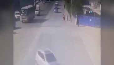 Boğanın üzerinde bayıldı