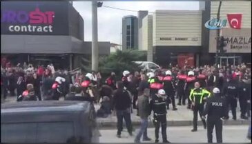 Bursa'da mahallelinin üst geçit ve tramvay inşaatı isyanı!