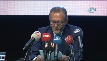 Balıkesir Büyükşehir Belediye Başkanı Edip Uğur gözyaşları arasında istifa etti