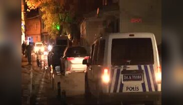 Ünlü avukata restoranda UZİ'li suikast!