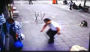Köpek korkusu olan adama köpek şakası