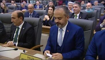 Bursa'nın yeni başkanı Alinur Aktaş: "Bursa'yı tüm dinamiklerle yöneteceğiz"