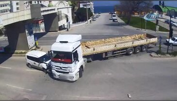 Bursa'da facia böyle teğet geçti