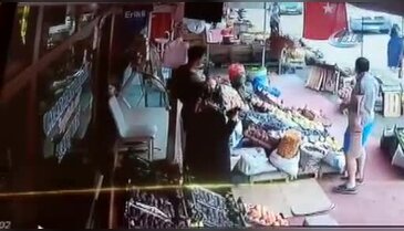 Bursa'da kadınların tezgah kavgası