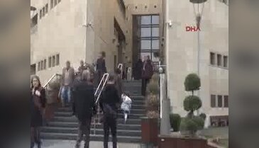 Bursa'da kadınların tezgah kavgasında birbirlerine fırlattıkları elma ve armut silah sayıldı&nbsp;