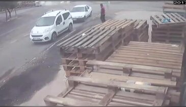 Otomobiller böyle çarpıştı
