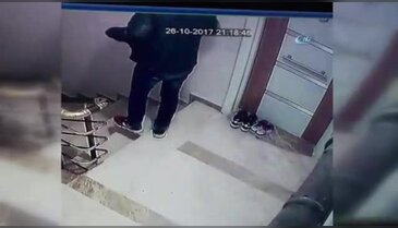 Apartmandan ayakkabı hırsızlığı böyle görüntülendi
