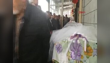 Bursa'da genç kız gözyaşlarıyla toprağa verildi