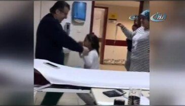 Bursa'da minik hastasını oyun oynayarak mutlu etti