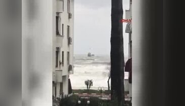 Bartın'da Rus gemisi sürükleniyor