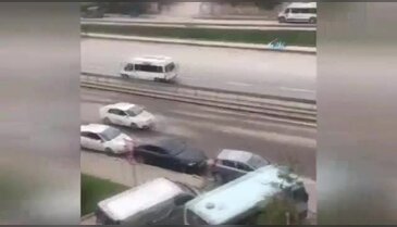 E-5'te dört nala koşan at görenleri hayrete düşürdü