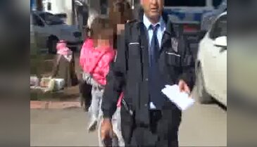 Genç kadın sokağa çıktı diye dayak yedi