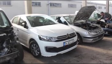 Bursa'da yedek parça çetesine baskın