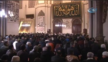 Bursa'da camiler doldu taştı