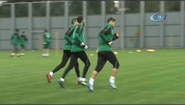 Bursaspor Teknik Direktörü Le Guen: "Dev bir maç bizi bekliyor"