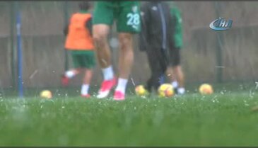 Bursaspor'da Fenerbahçe mesaisi devam ediyor