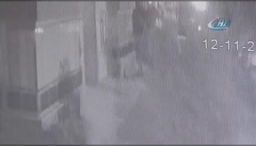 Bursa'da evlere dadanan hırsızlar güvenlik kamerasında!