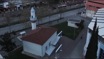 Bursa'da kuvvetli lodos yaşamı olumsuz etkiledi