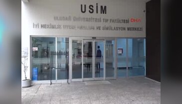Geleceğin doktorları Bursa'da bilgisayarlı makette doğumu öğrendi