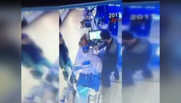 Bursa'da çalıştığı iş yerinden hırsızlık yaparken görüntülendi!