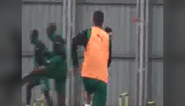 Bursaspor'da Mikel Agu takıma döndü