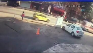 Az daha canından oluyordu