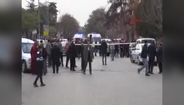Otomobilde kanlı infaz! Baba ve oğlu kurşun yağmuruna tutuldu