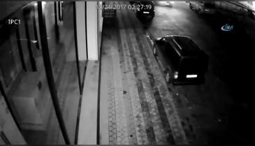 Film gibi hırsız polis kovalamacası kamerada