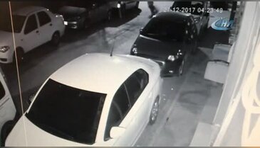 Bursa'da önce araçları tekmelediler, sonra pompalıyla ateş ettiler