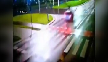 Otomobil metrelerce öteye fırlattı