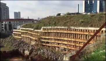 İstanbul Ataşehir'de toprak kayması