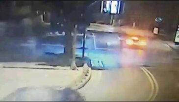Burak Yılmaz'ın ölümden döndüğü kaza güvenlik kamerasında