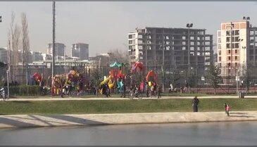 Bursa'da vatandaşlar güneşin tadını çıkardı