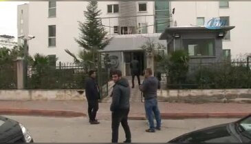Cezaevindeki sevgilinin cep telefonu üzerinden şifreli fuhuş