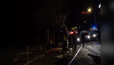 Bursa'ya geziye giden yolcuları taşıyan otobüs kaza yaptı: Çok sayıda ölü ve yaralı var