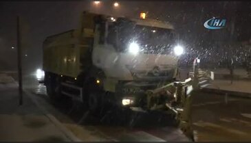 Kocaeli'nde kar yağışı başladı!