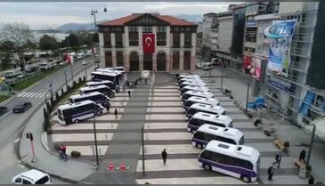 Bursa'da seyir halindeki otomobil alev alev yandı