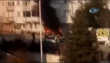 Bursa'da vergi dairesine girdi, arabası küle döndü