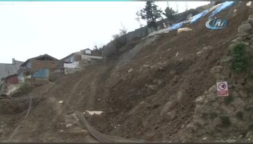 Bursa'da heyelan bölgesindeki vatandaşlar kesin çözüm bekliyor