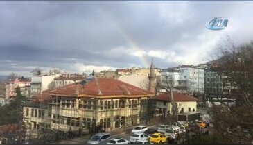 Bursa'da sevgililere gökkuşağı sürprizi