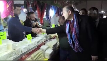 Bakan Soylu, Bursa'da Karadeniz çadırını ziyaret etti