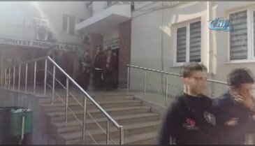 Bursa'da uyuşturucu taciri, kucağındaki bebeğiyle adliyeye sevk edildi