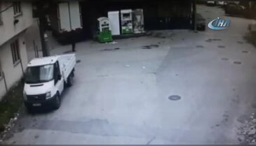 Bursa'da kapkaççı kıyafet kumbarasındaki parmak izinden yakalandı