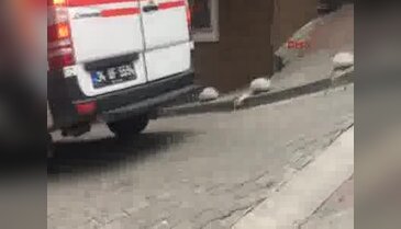 65 yaşındaki eşini bıçaklayarak öldürdü