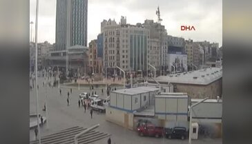 İranlı turist Taksim'de kendini yakmaya kalktı