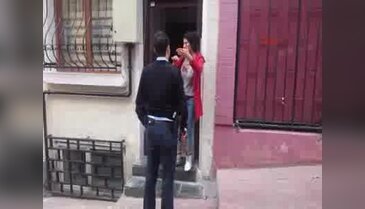 Genç kadına apartmanda korkunç saldırı!
